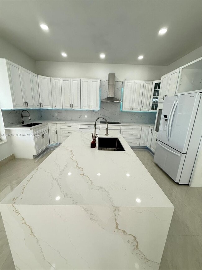 Photo - 5085 SW 37th Ave