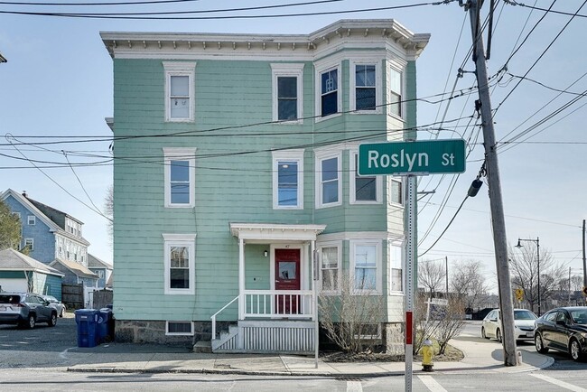 Building Photo - 47 Roslyn St Unit 3 Rental