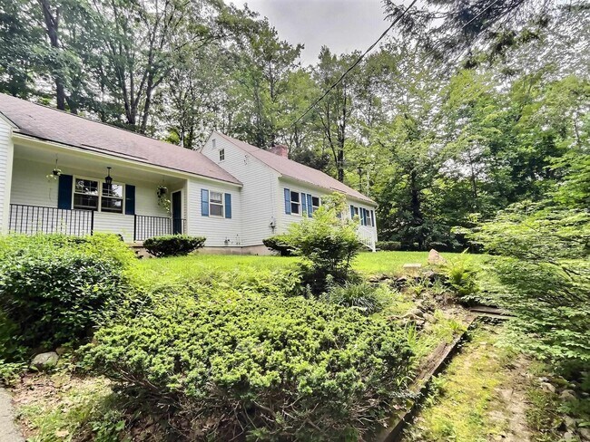 Photo - 16 E Hill Rd