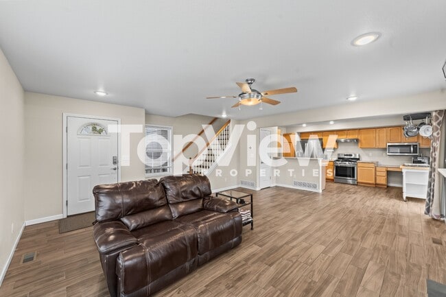 Photo - 10110 Clear Creek Rd