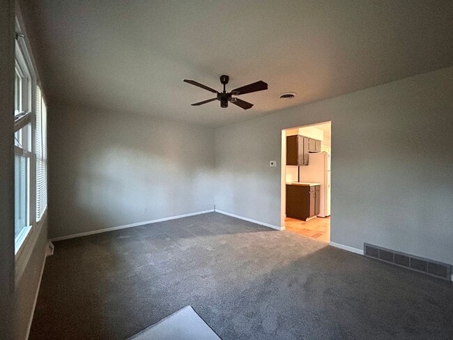 Photo - Wallace Ave 3189/3191 Apartment Unit 3191