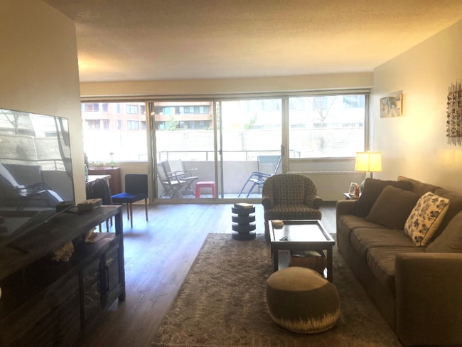 Photo - 4515 Willard Ave Unit 812S