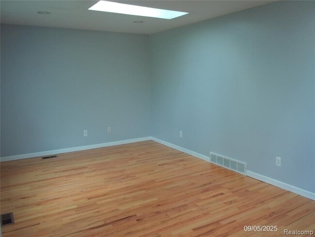 Photo - 38732 Monterey Dr