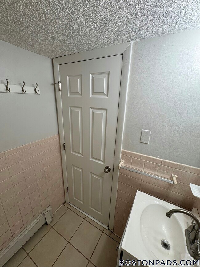 54 Mill St Unit 6
