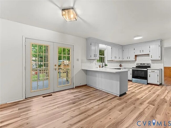 Photo - 720 Dove Path Ln