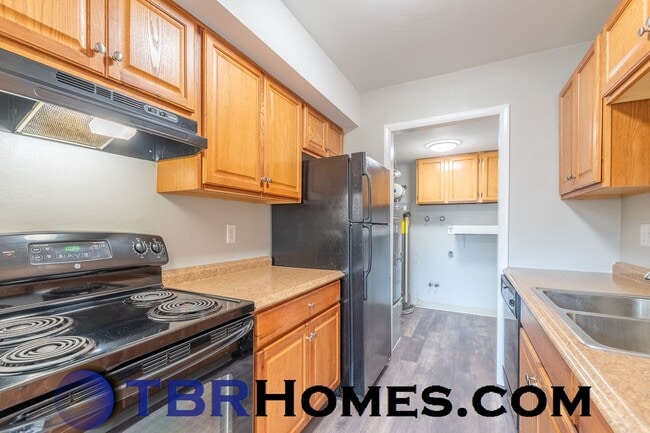 Photo - 6901 W 87th Way