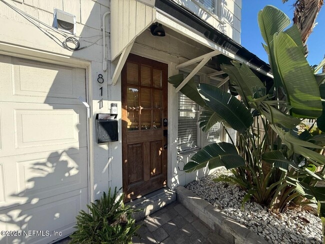 Photo - 811 2nd St S