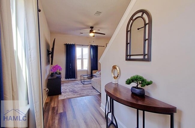 Photo - 803 Abode Ave House