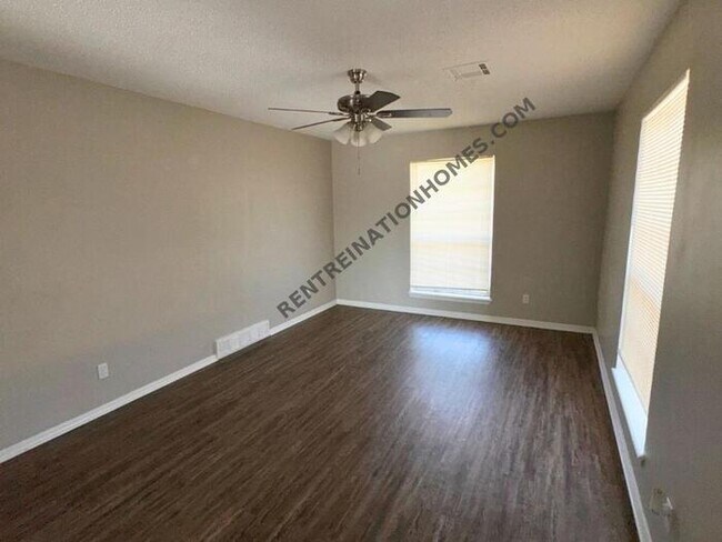 3128 Greenbrier Terrace