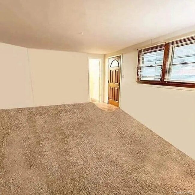 Photo - 9 Fairlane Dr