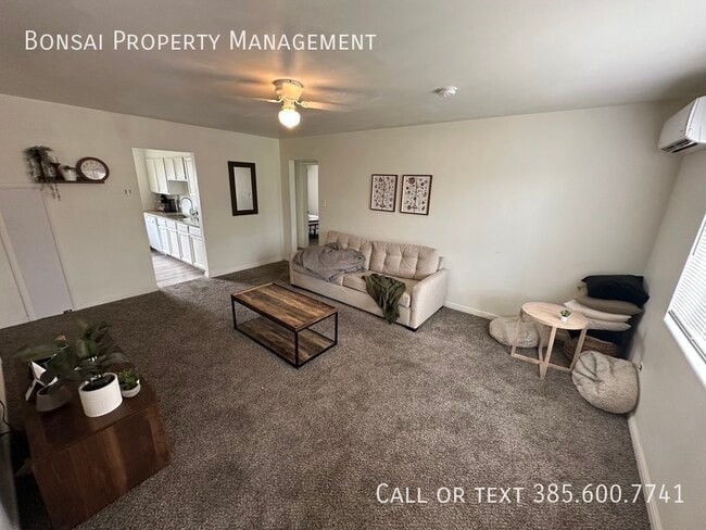 Building Photo - 997 Chapel Dr Unit 6 Rental