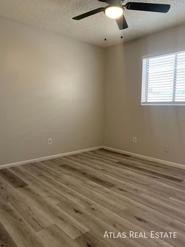 Photo - 2014 N Hunt Cir Unidad 102