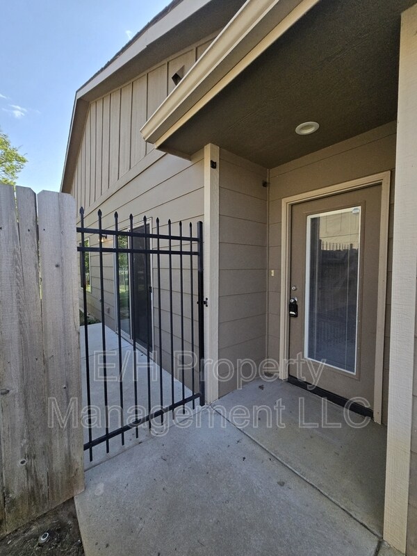 Photo - 3321 E Aster St