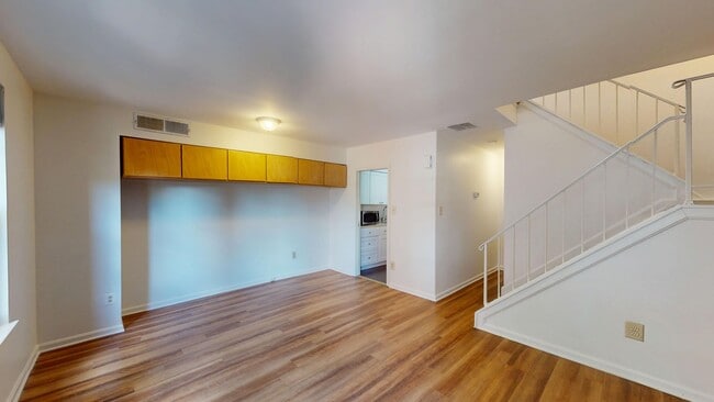 Photo - 1433 A St NE