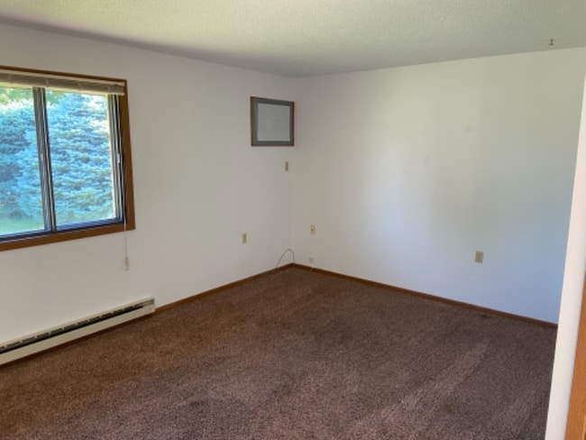 Photo - 108 Willow Creek Ln