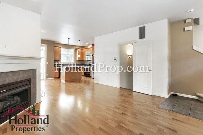 Photo - Charming 2-Bedroom Beaverton Townhome with Attached Garage!