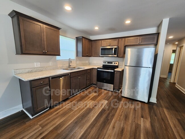 Photo - 414 Whiteoak St Unidad A