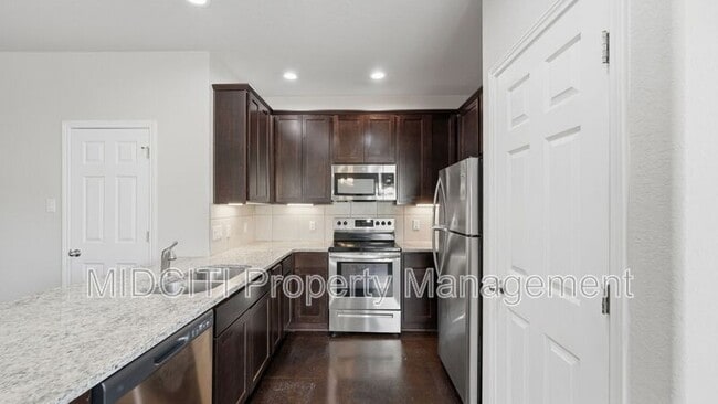 Photo - 1134 Renee Way