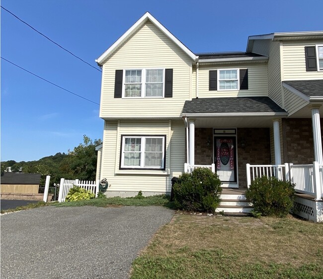 Building Photo - 65 Roberts Street Ext Rental