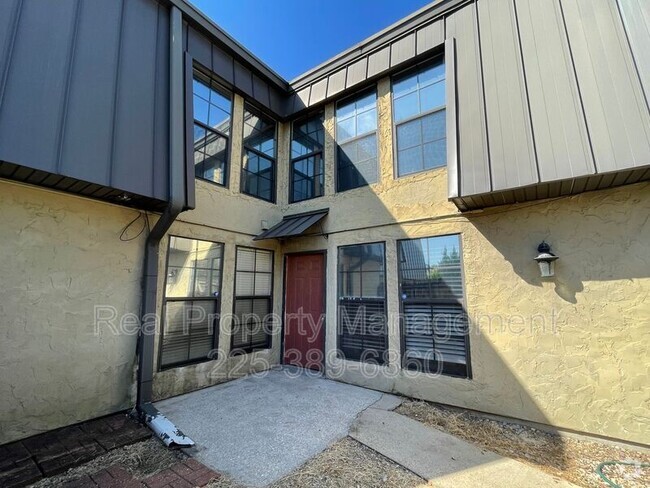 Building Photo - 10280-10306 W Winston Ave Unit #4 Rental