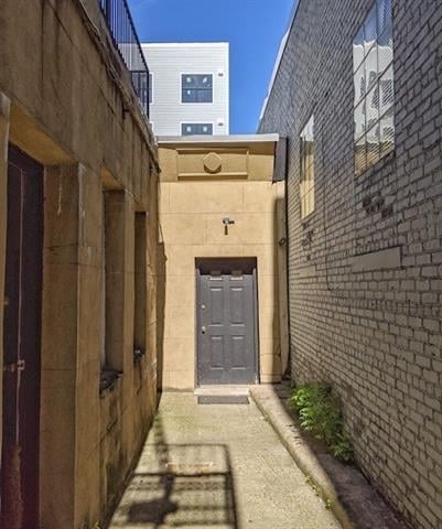 Building Photo - 518 Adams St Unit Rear House