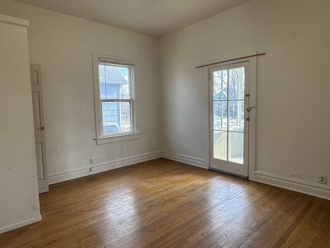 Photo - 1010 White Ave Unidad 1