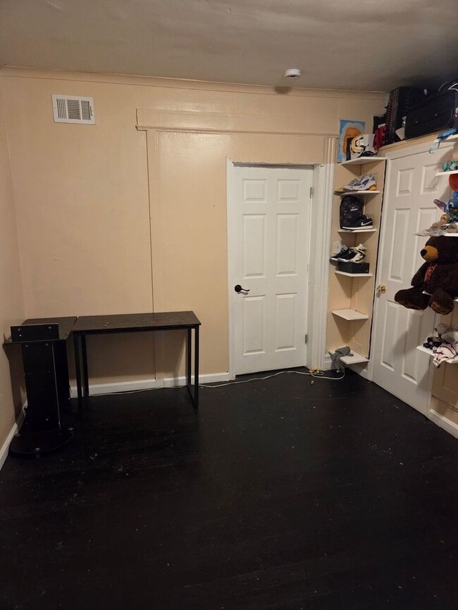 33 Springdale Ave Unit 2