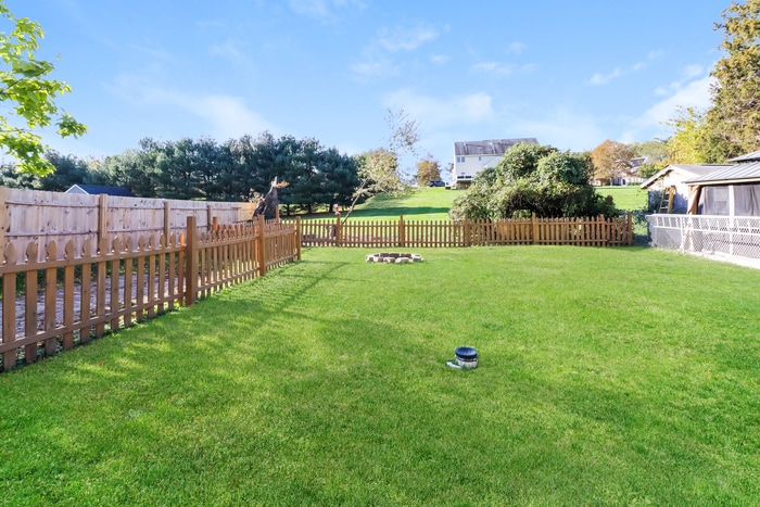 Photo - 3113 Offutt Rd