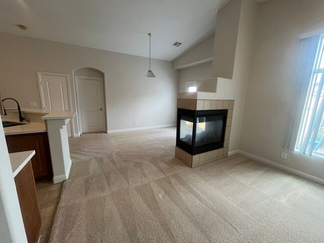 Photo - 2 story 2 bedroom - 2 bath - 1 car attached garage - 1182 sq feet -  in gated community. Unidad 101