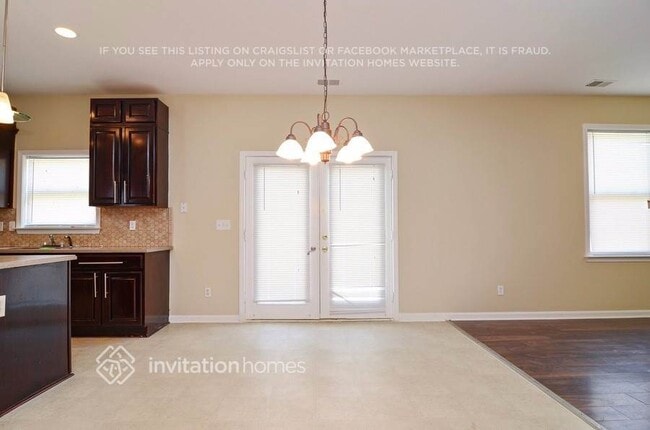 Photo - 7284 Madison Cir