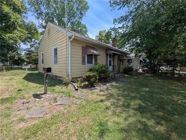 Photo - 608 E Lexington Ave