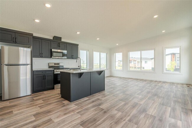 Photo - 136 Prairie Oak Dr