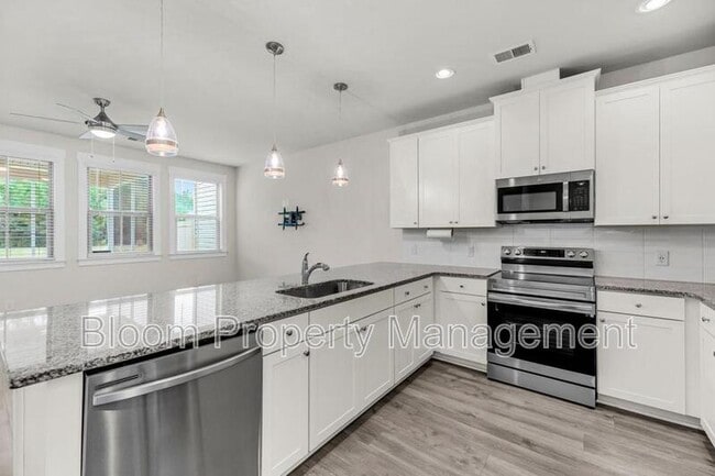 Photo - 7770 Park Gate Dr