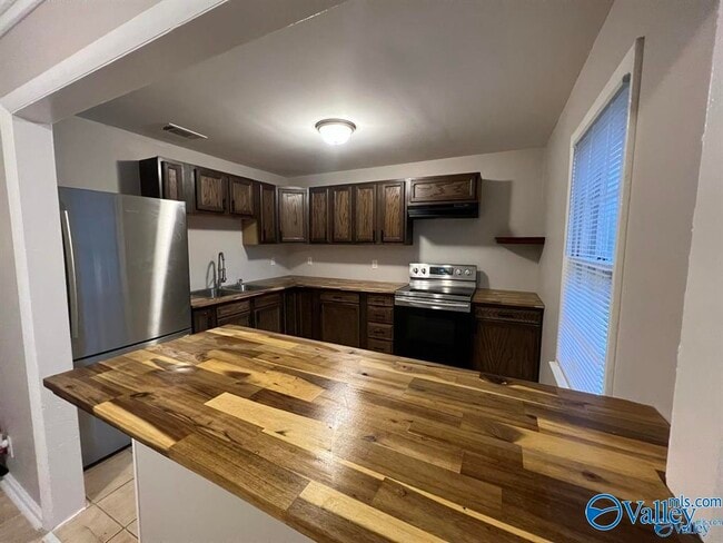 Photo - 3415 Mimosa Ln NW