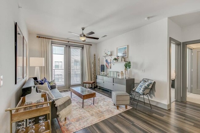 Photo - 405 Crawford St Unit 191.01