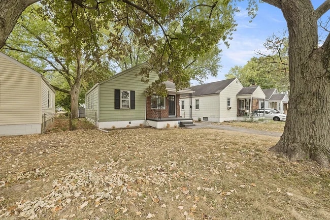 Photo - 168 S Weyant Ave