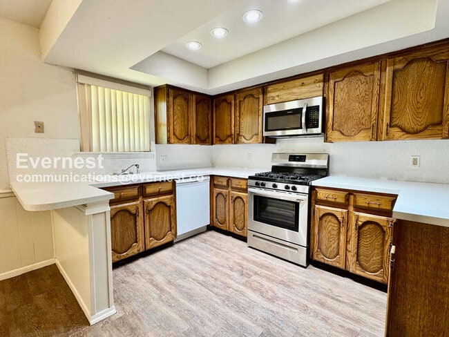 Photo - 5024 S Birch Ave