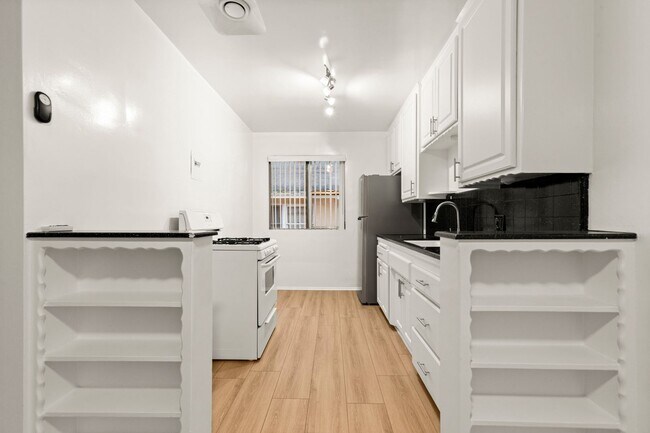 1254 Orange