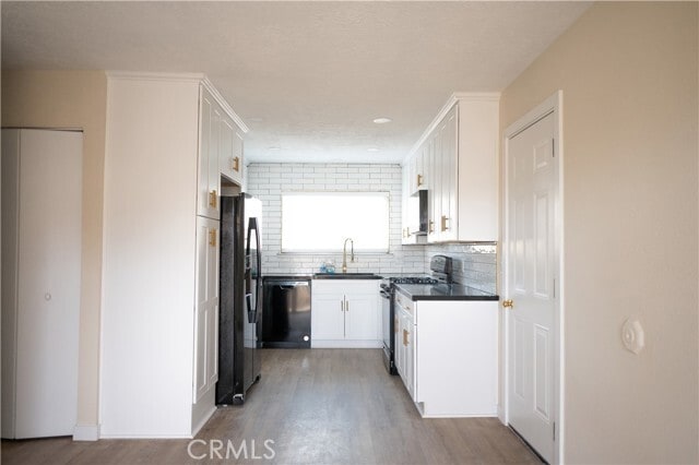 Photo - 6083 Chia Ave