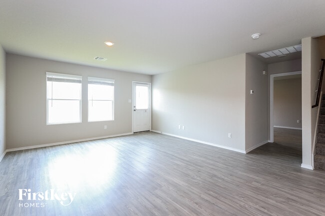 Photo - 1915 Morse Way