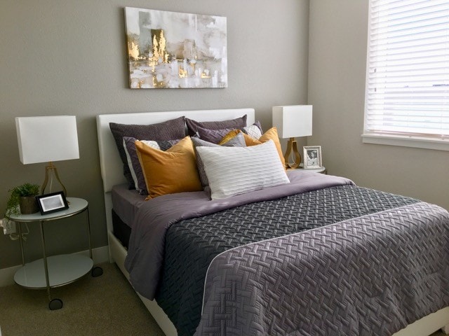 1BR, 1BA - 500 SF