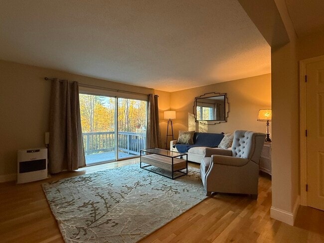 Photo - 25 Apple Ln Unit B