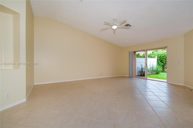 Photo - 4152 Pine Ridge Ln