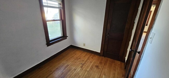 Photo - 2011 Monroe St Unit Upper