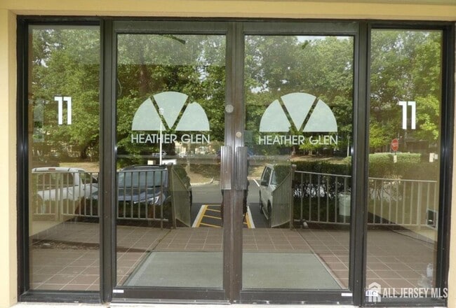 Building Photo - 1109 Stoneridge Cir