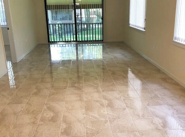 Photo - 510 Mistletoe Ct Unit D