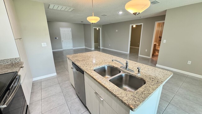 Photo - Amazing 4 Bedroom, 2 Bathroom Home in Palm Bay!!