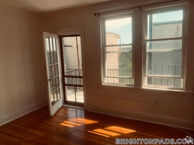 Building Photo - 1630 Commonwealth Ave Unit 24 Rental