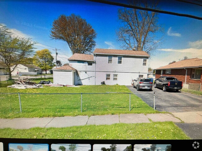 Building Photo - 7324 Girard Ave Rental