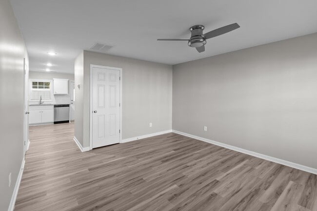 Photo - 1233 Cross Creek Cir